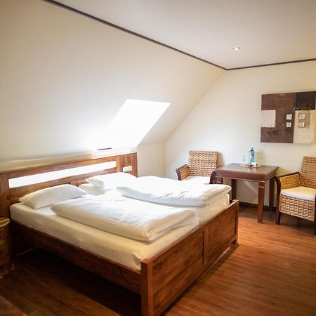 Vier Jahreszeiten Rooms Husum  ภายนอก รูปภาพ